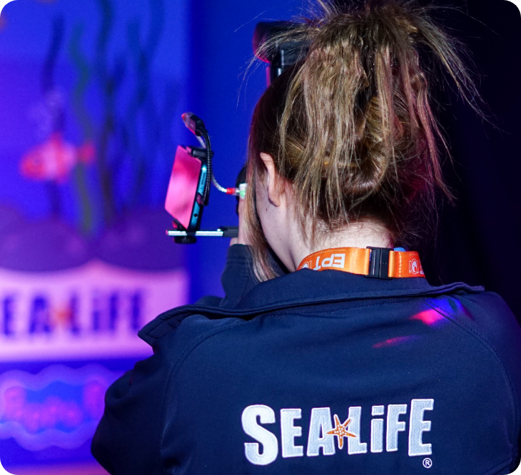 EPT photographer at aquarium